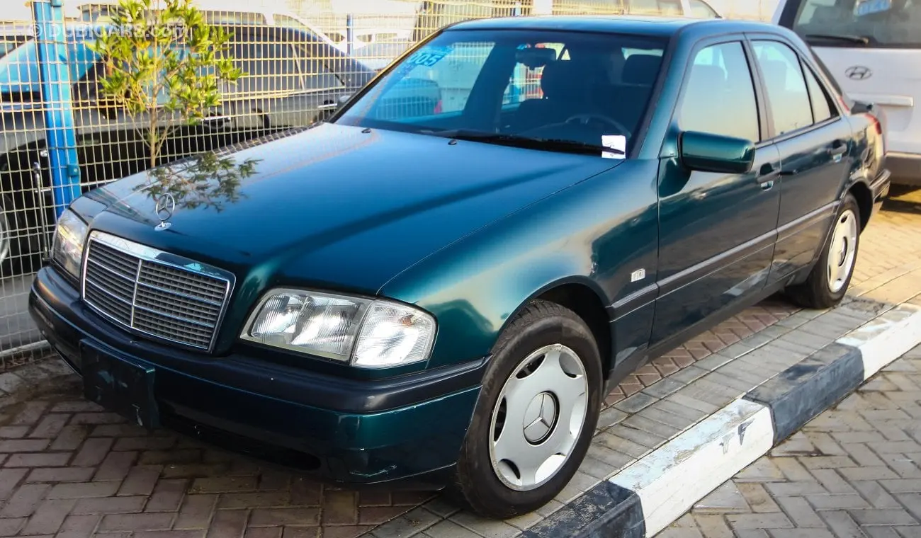 Mercedes-Benz  C 200 Sport 6