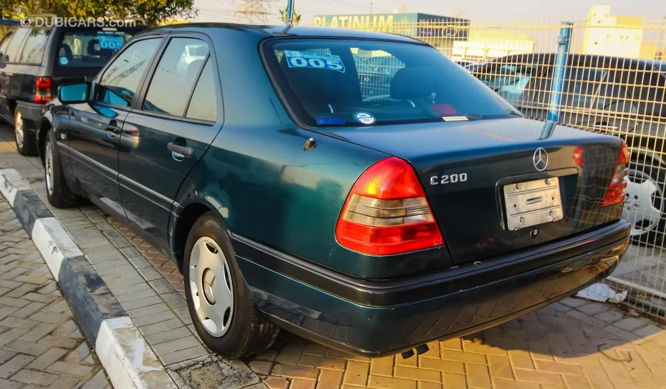 Mercedes-Benz  C 200 Sport 7