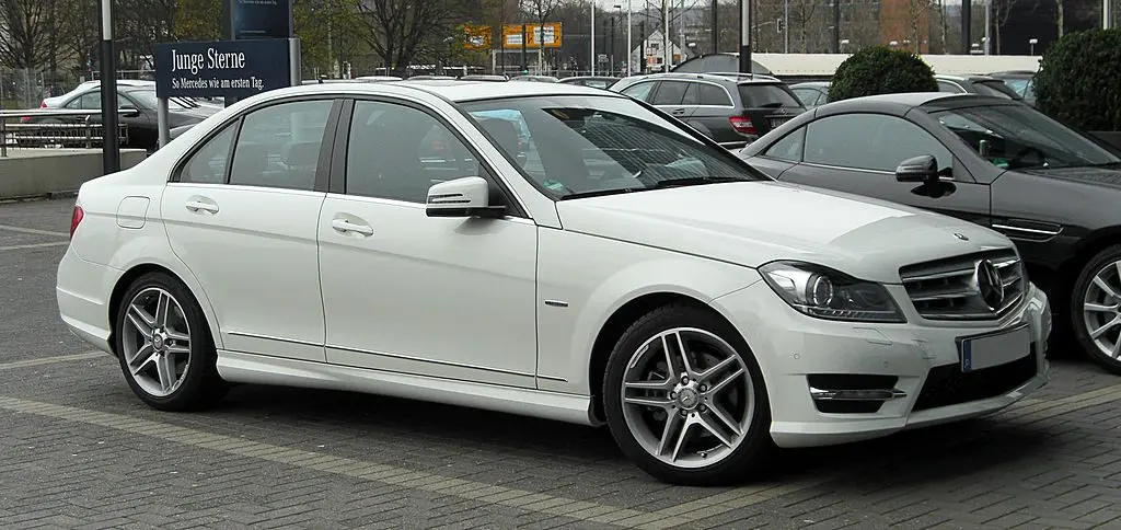 Mercedes-Benz  C 220 CDI BlueEFFICIENCY AMG 7G-Tronic 6