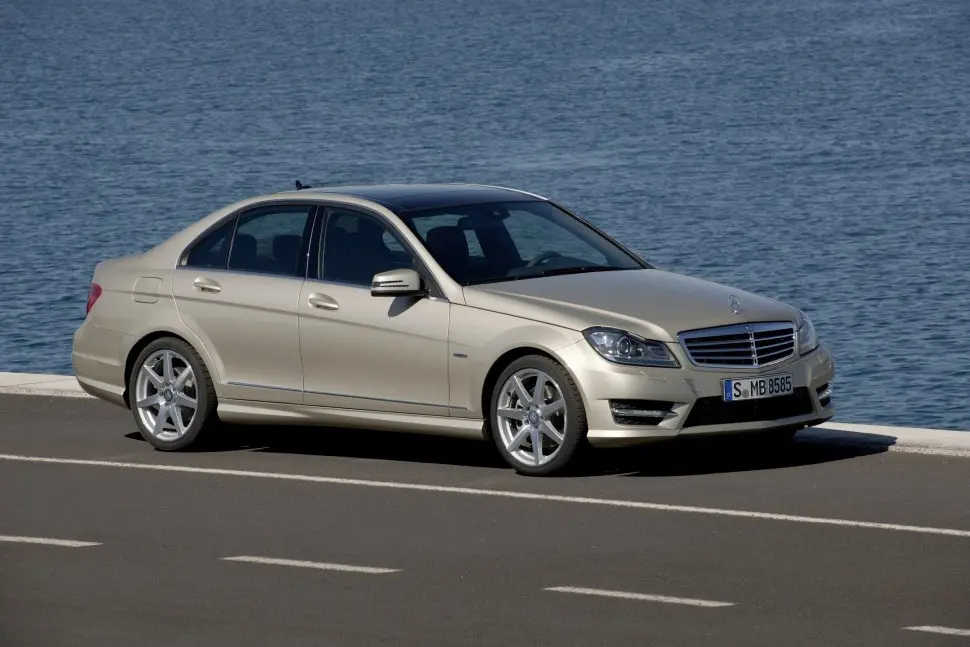 Mercedes-Benz  C 220 CDI BlueEFFICIENCY AMG 7G-Tronic 5