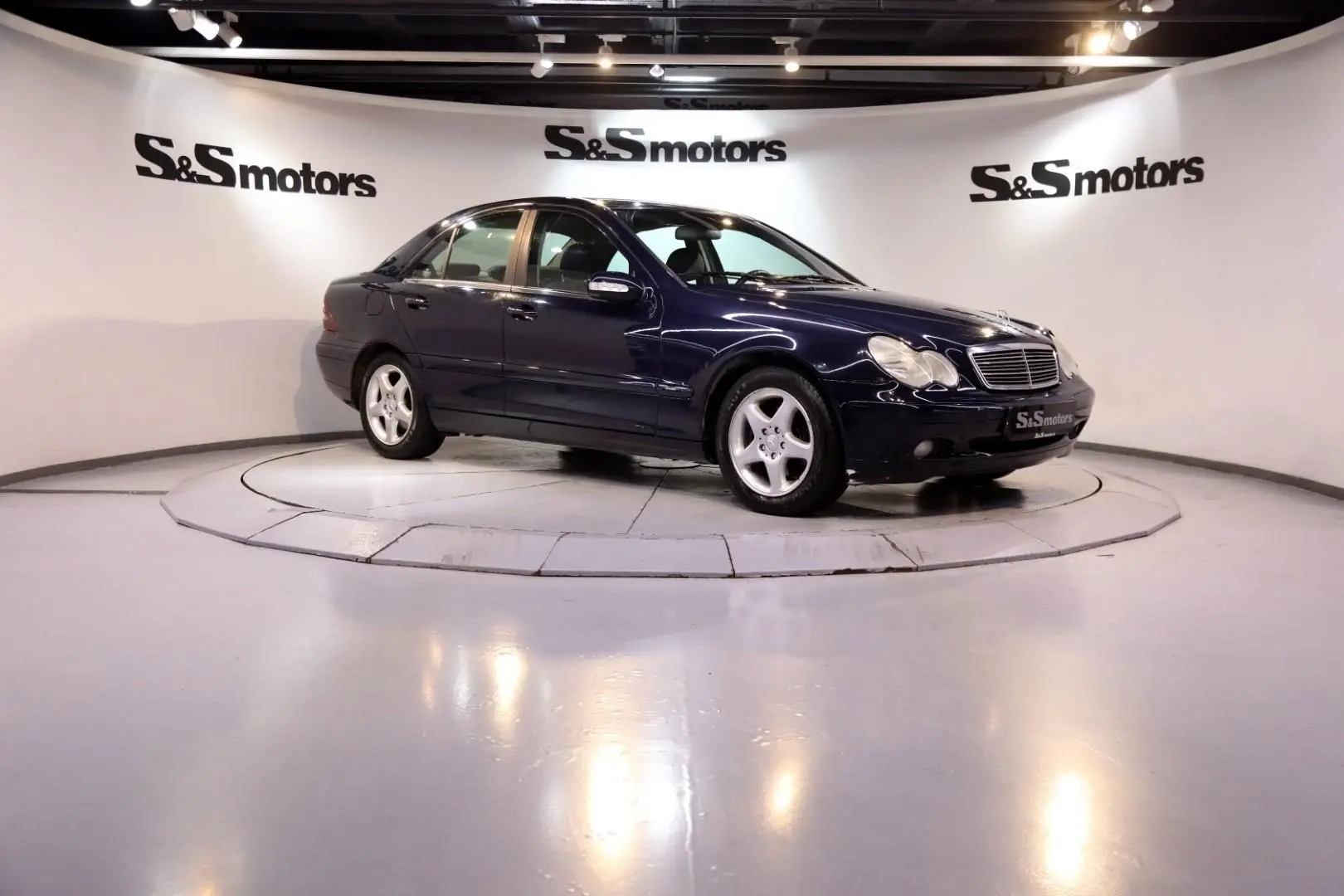 Mercedes-Benz  C 220 CDI Classic 3