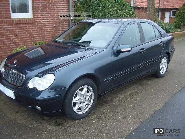 Mercedes-Benz  C 220 CDI Elegance 1