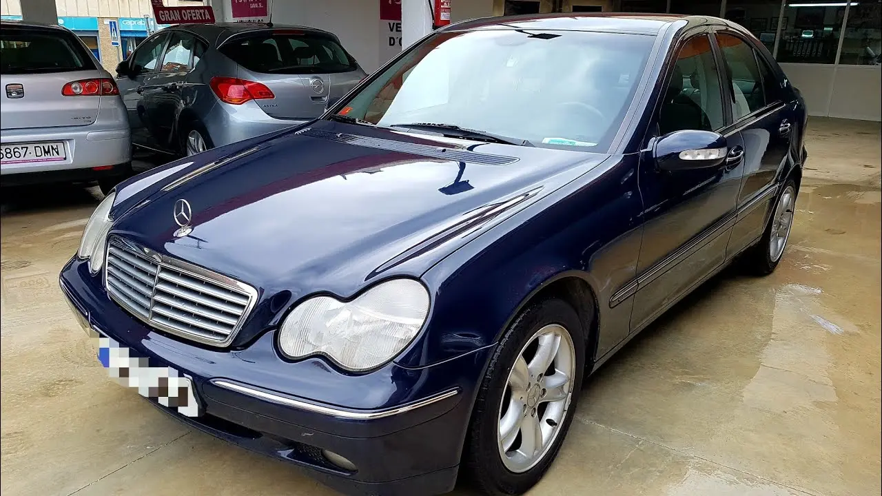 Mercedes-Benz  C 220 CDI Elegance 1