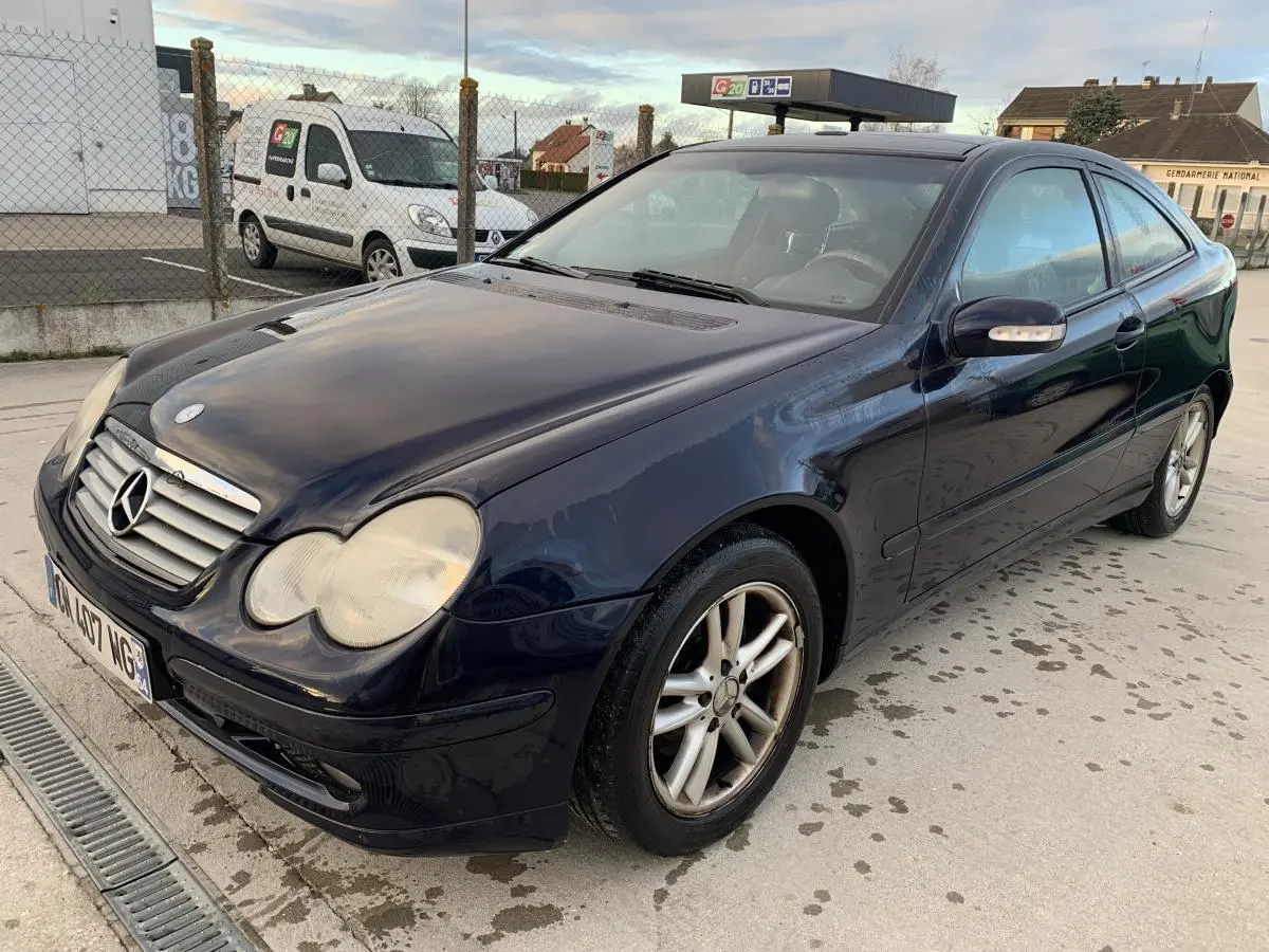 Mercedes-Benz  C 220 CDI Elegance 5