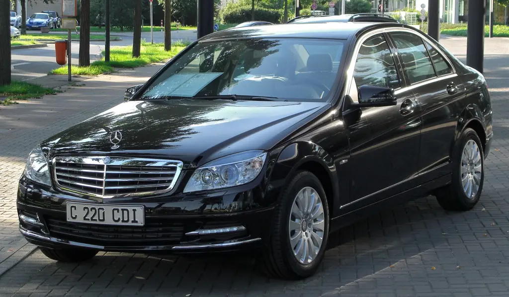 Mercedes-Benz  C 220 CDI Elegance 3