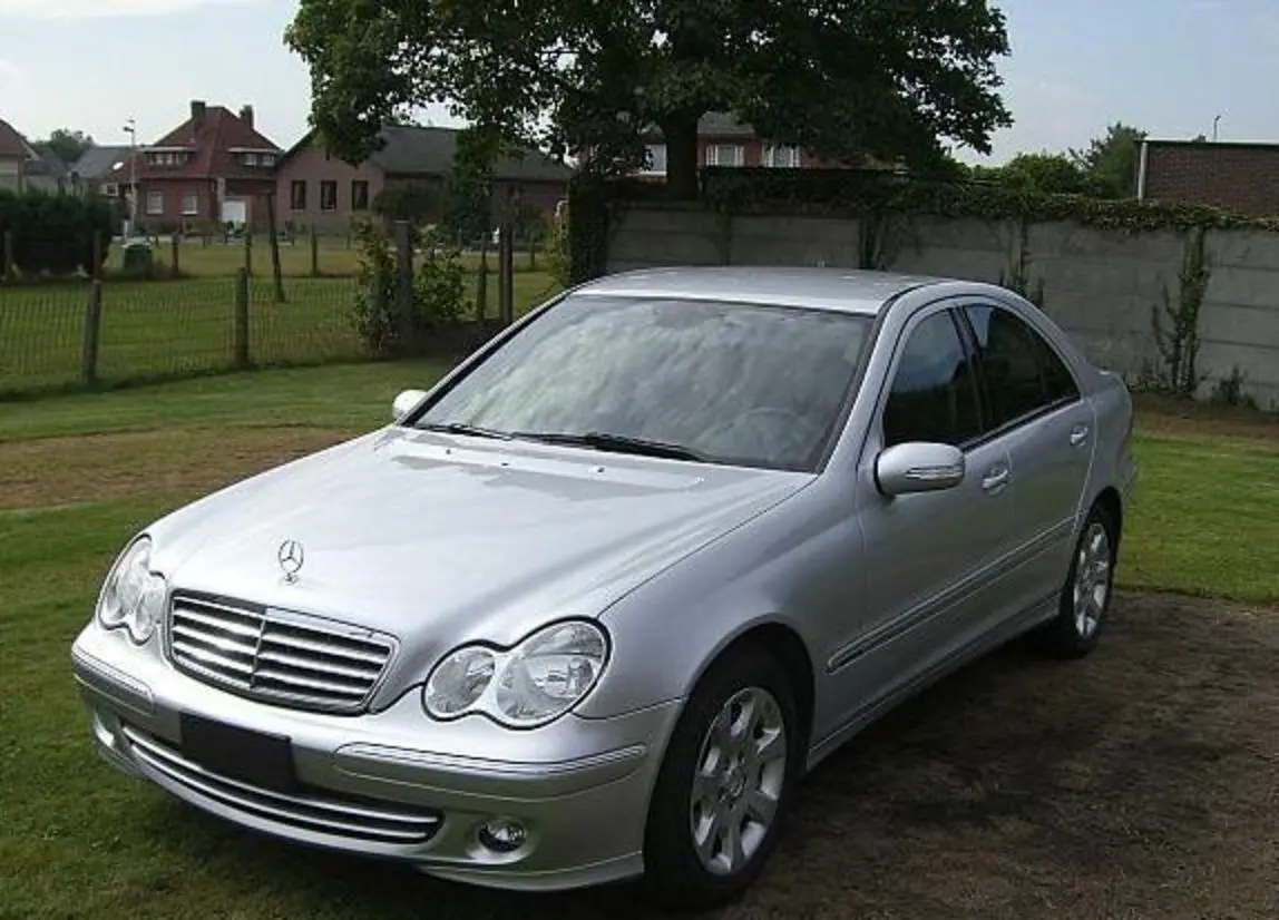 Mercedes-Benz  C 220 CDI Elegance 3