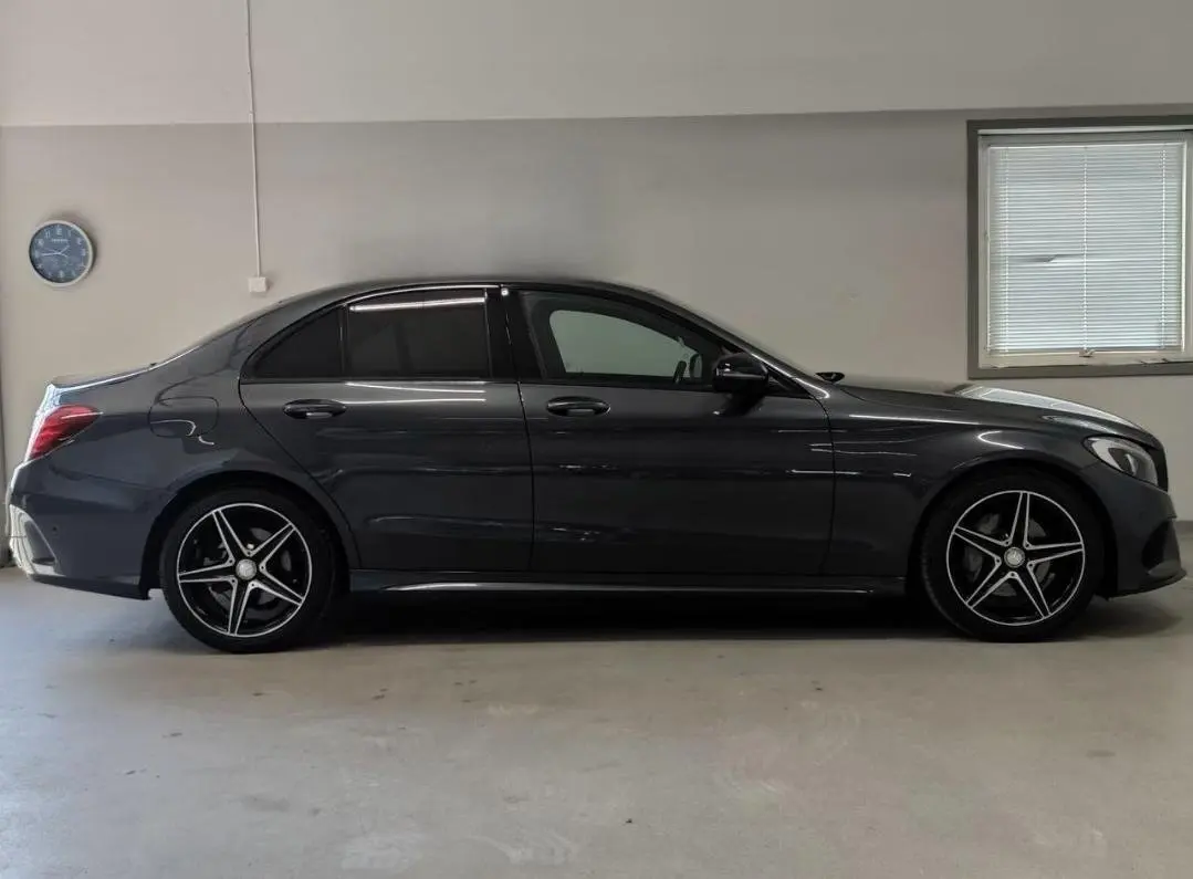 Mercedes-Benz  C 220 d 7G-Tronic Plus 7
