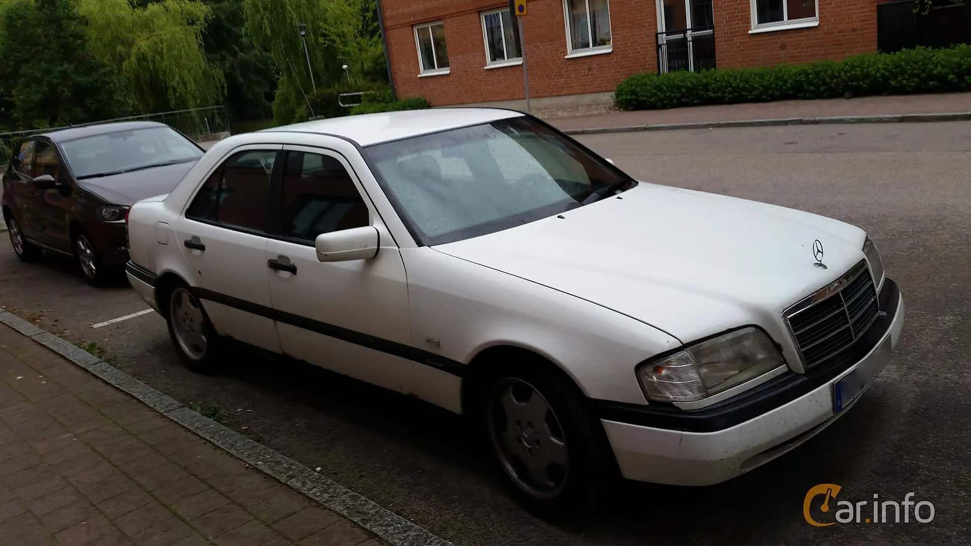 Mercedes-Benz  C 220 CDI Elegance 0