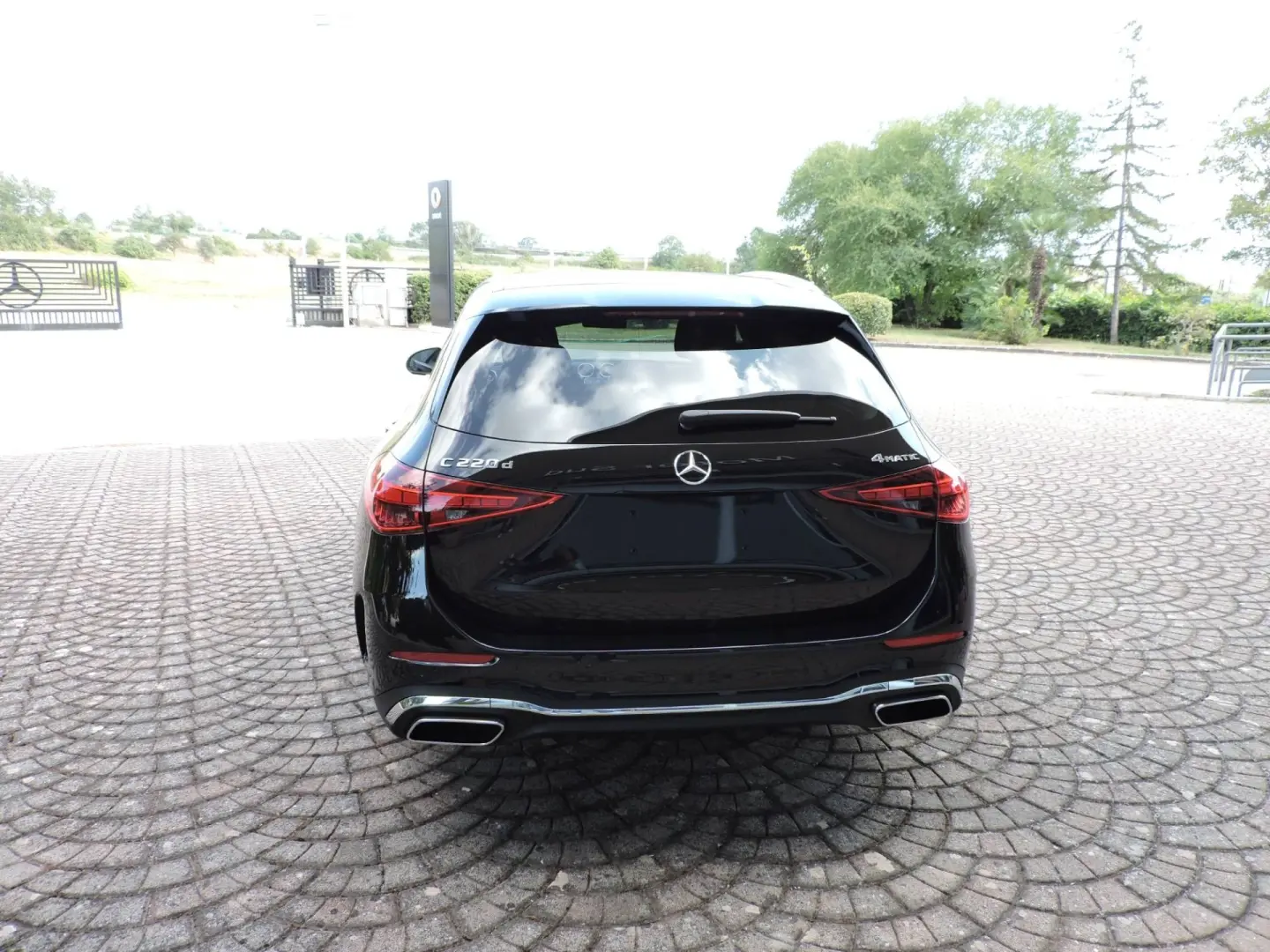 Mercedes-Benz  C 220 d Classic 3