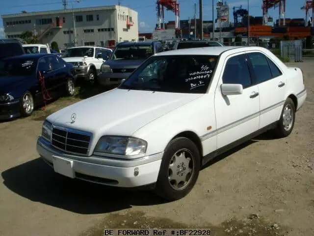 Mercedes-Benz  C 220 Elegance 5