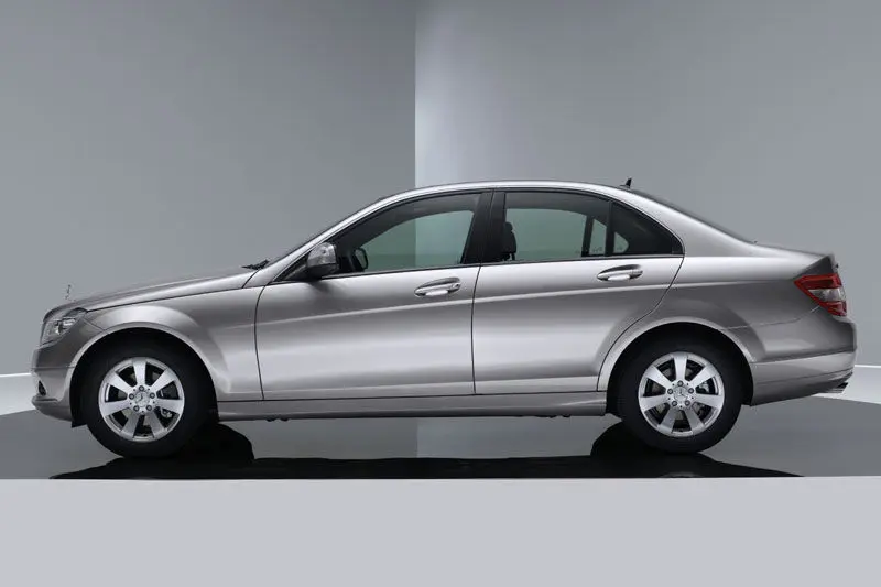 Mercedes-Benz  C 230 Avantgarde 4