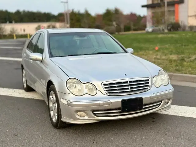 Mercedes-Benz  C 230 Classic 3