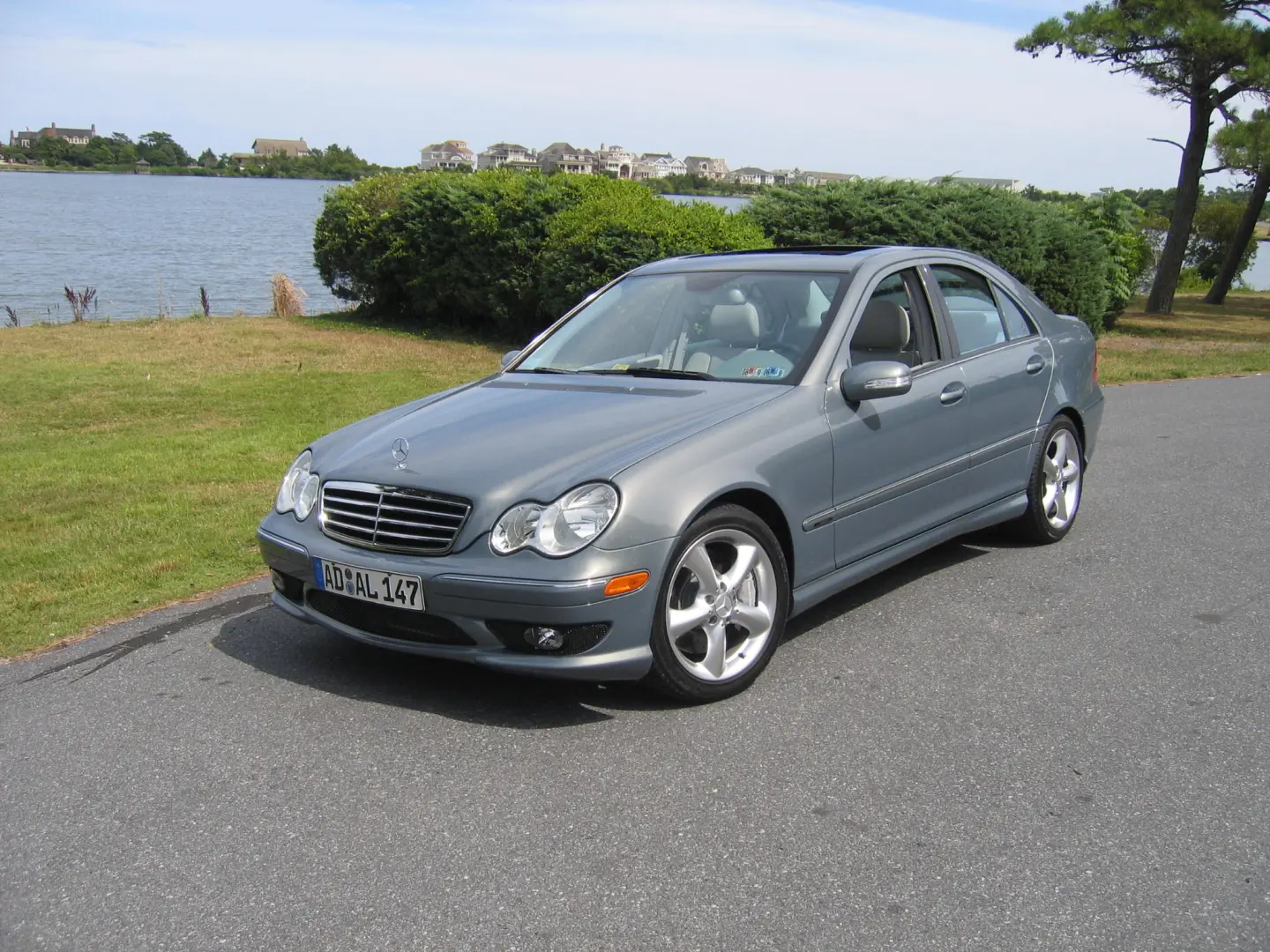 Mercedes-Benz  C 230 Elegance 4