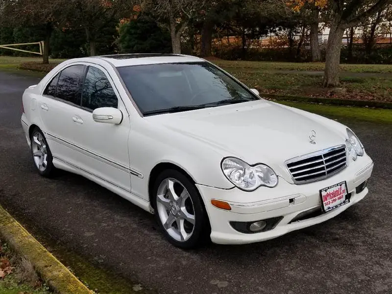 Mercedes-Benz  C 230 Elegance 2