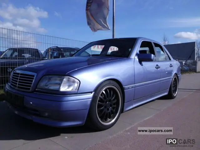 Mercedes-Benz  C 230 Sport 3