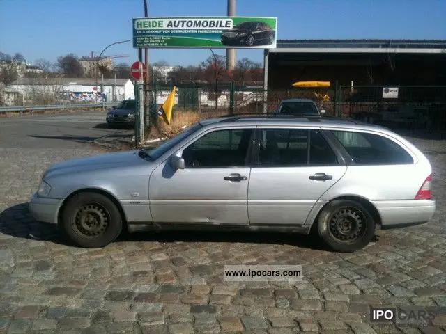 Mercedes-Benz  C 230 Sport 4