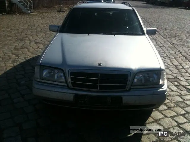 Mercedes-Benz  C 230 Sport 6