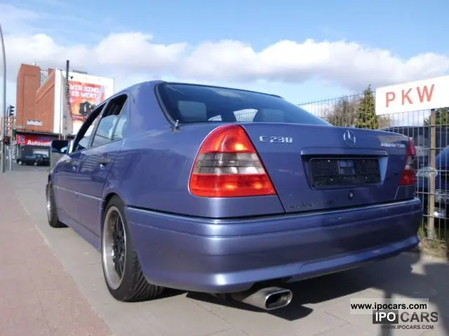 Mercedes-Benz  C 230 Sport 5