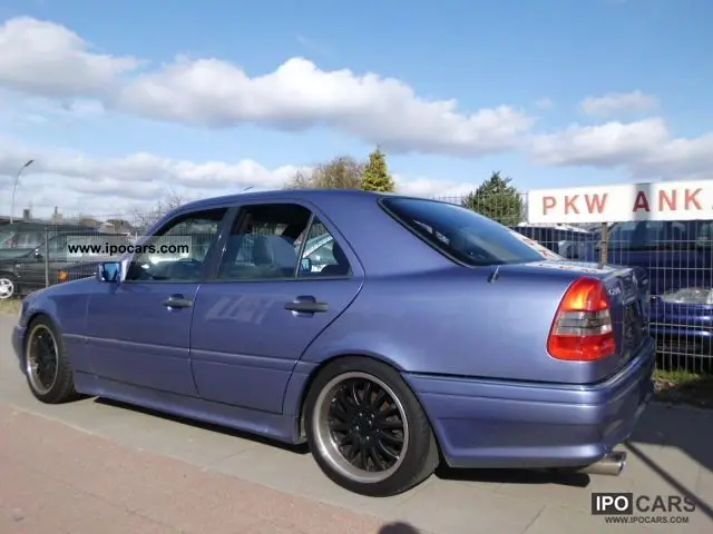 Mercedes-Benz  C 230 Sport 6