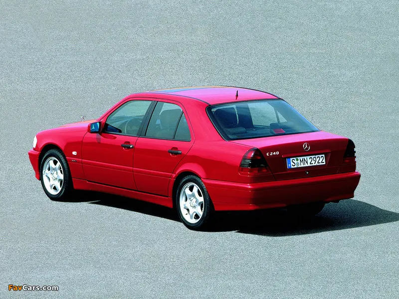 Mercedes-Benz  C 240 Classic 6