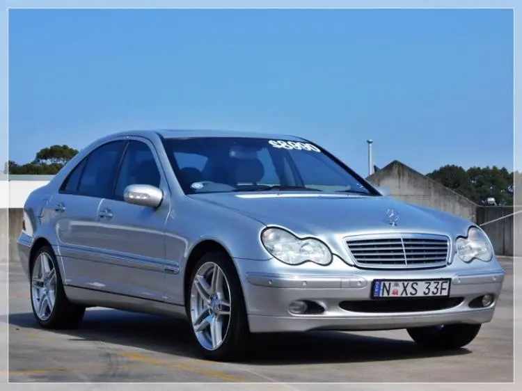 Mercedes-Benz  C 240 Elegance 5