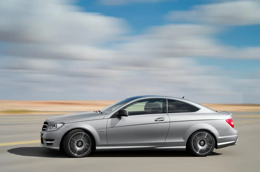 Mercedes-Benz  C 250 BlueEFFICIENCY AMG 7G-Tronic 4