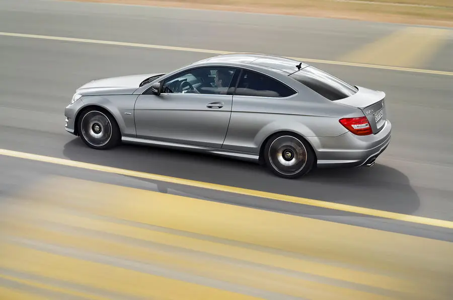 Mercedes-Benz  C 250 BlueEFFICIENCY AMG 7G-Tronic 5