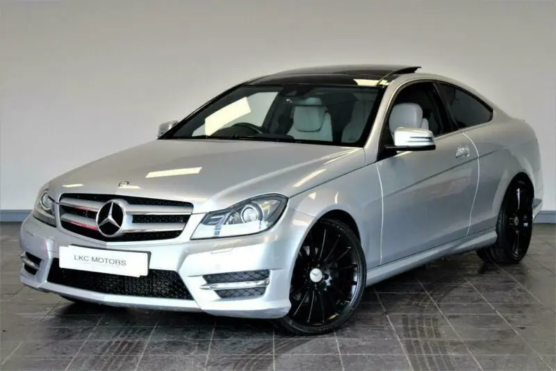 Mercedes-Benz  C 250 CDI BlueEFFICIENCY 4Matic AMG 7G-Tronic 3