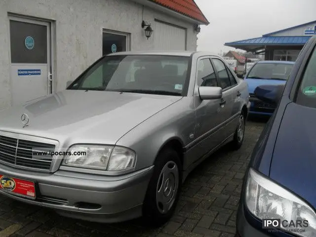Mercedes-Benz  C 250 TD Classic 6