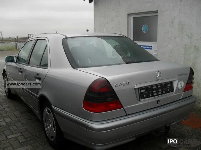 Mercedes-Benz  C 250 TD Classic 7