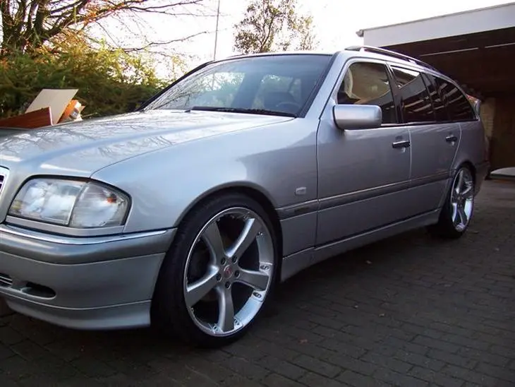 Mercedes-Benz  C 250 TD Sport 4