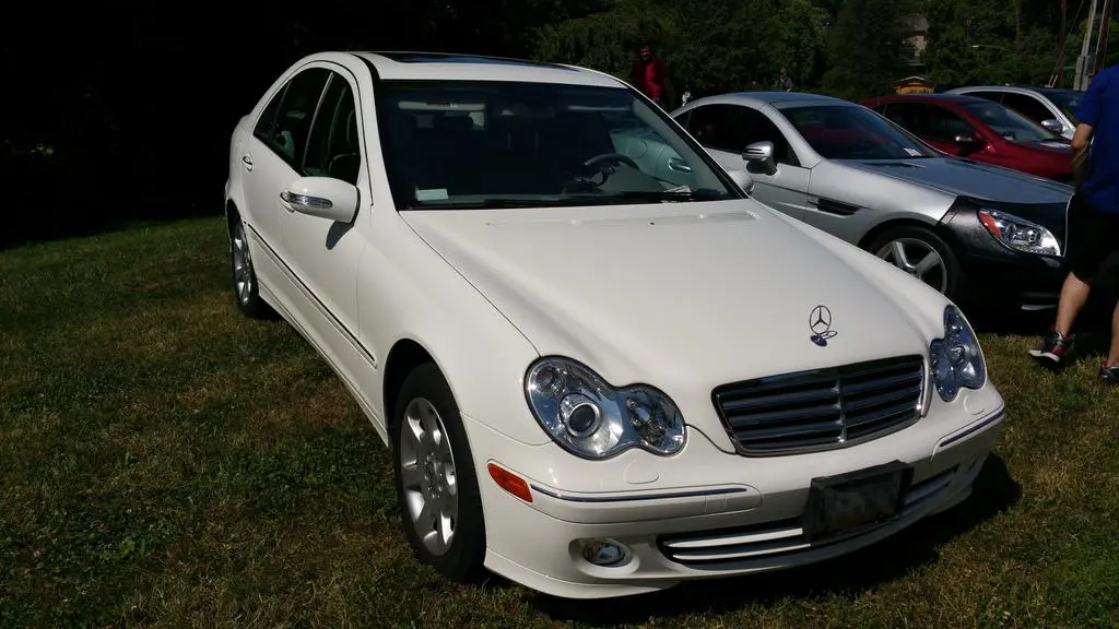 Mercedes-Benz  C 280 Classic 6