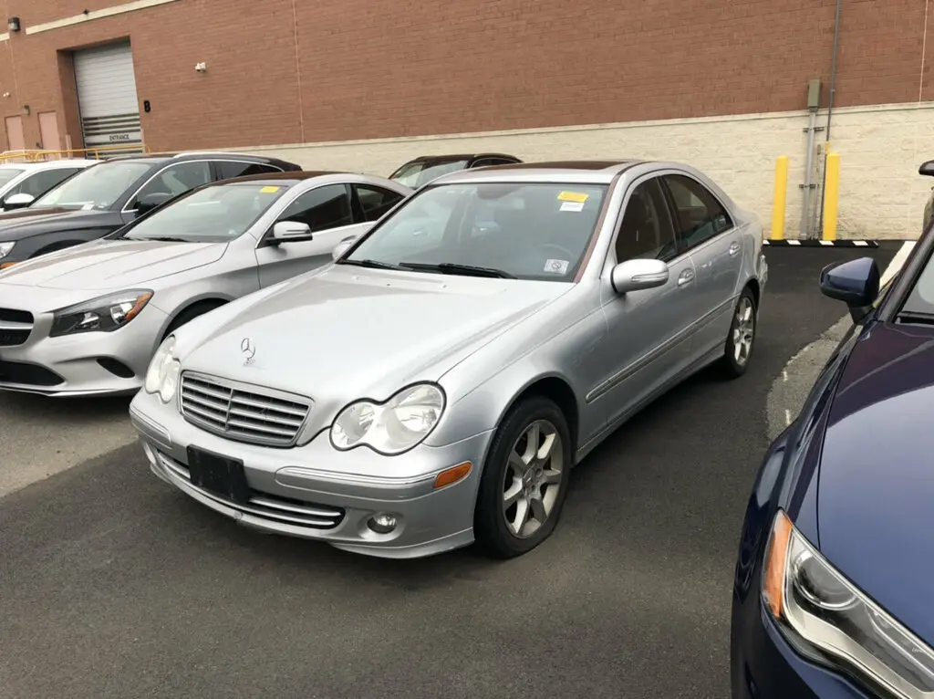 Mercedes-Benz  C 280 Elegance 4