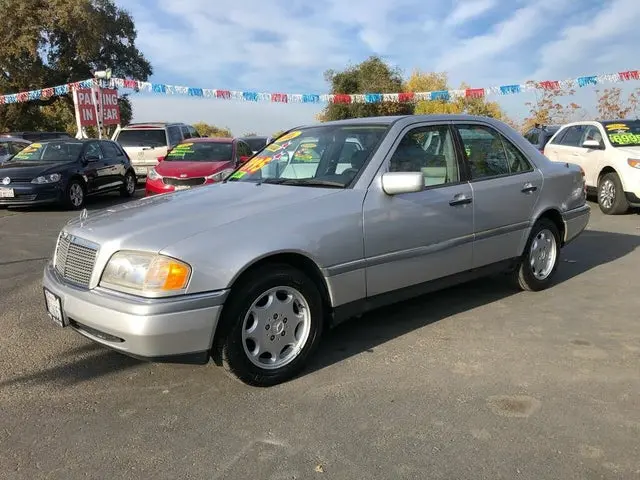 Mercedes-Benz  C 280 Elegance 6