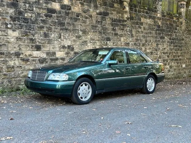 Mercedes-Benz  C 280 Elegance 6