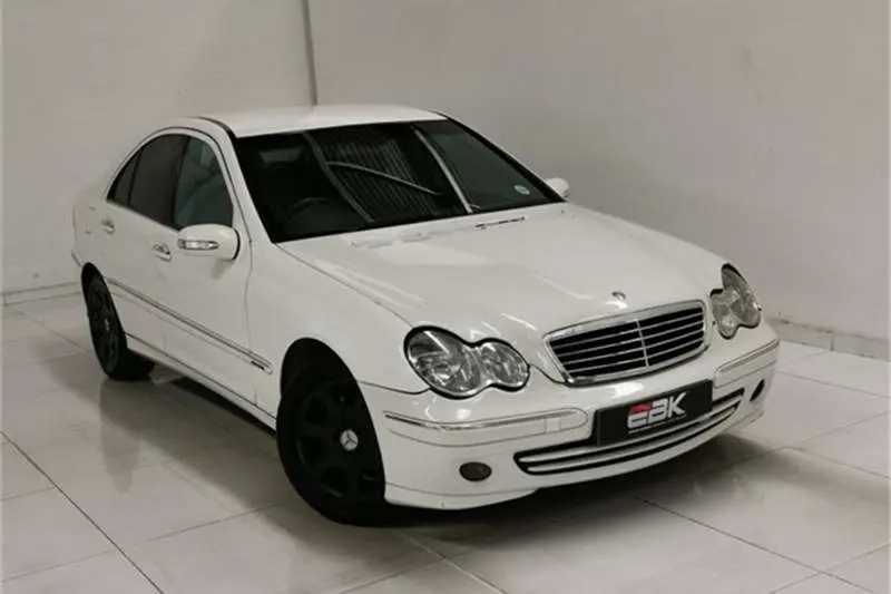 Mercedes-Benz  C 280 Elegance 5