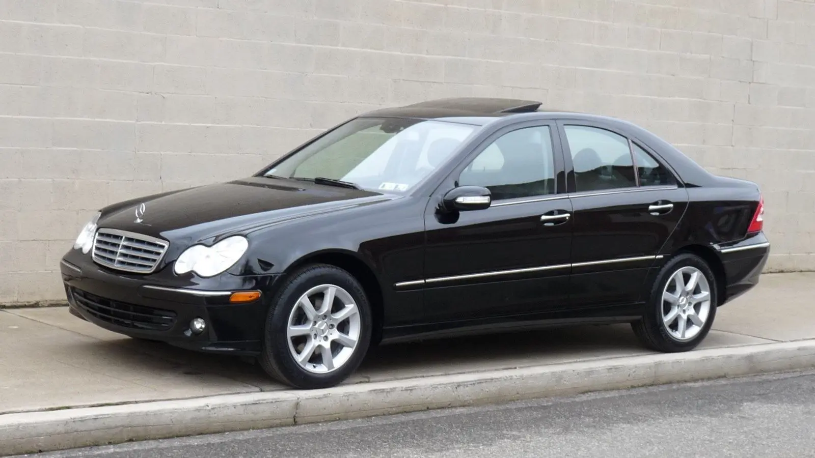 Mercedes-Benz  C 280 Elegance 4