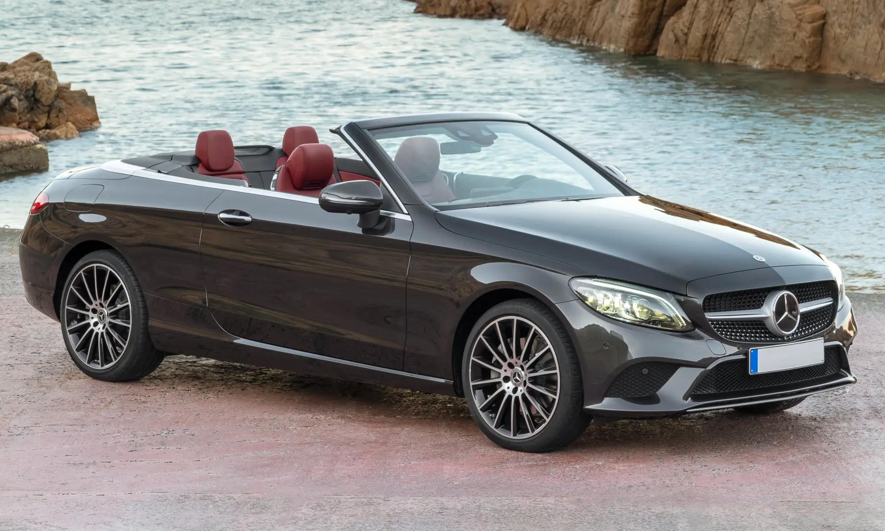 Mercedes-Benz  C 300 AMG 9G-Tronic 3