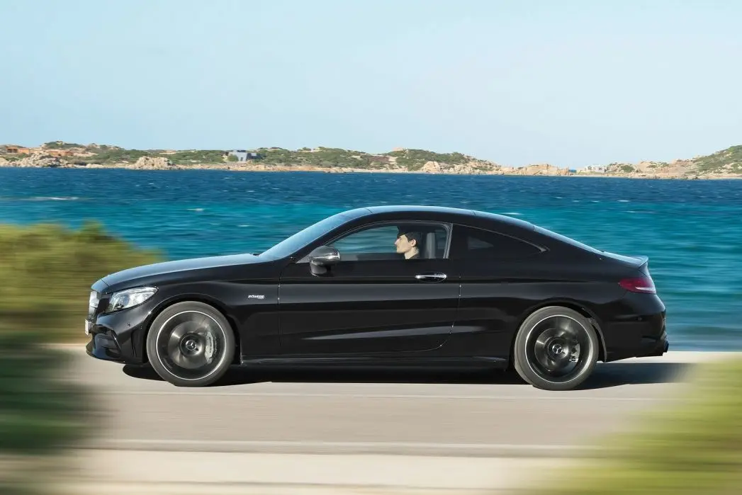 Mercedes-Benz  C 300 AMG 9G-Tronic 4