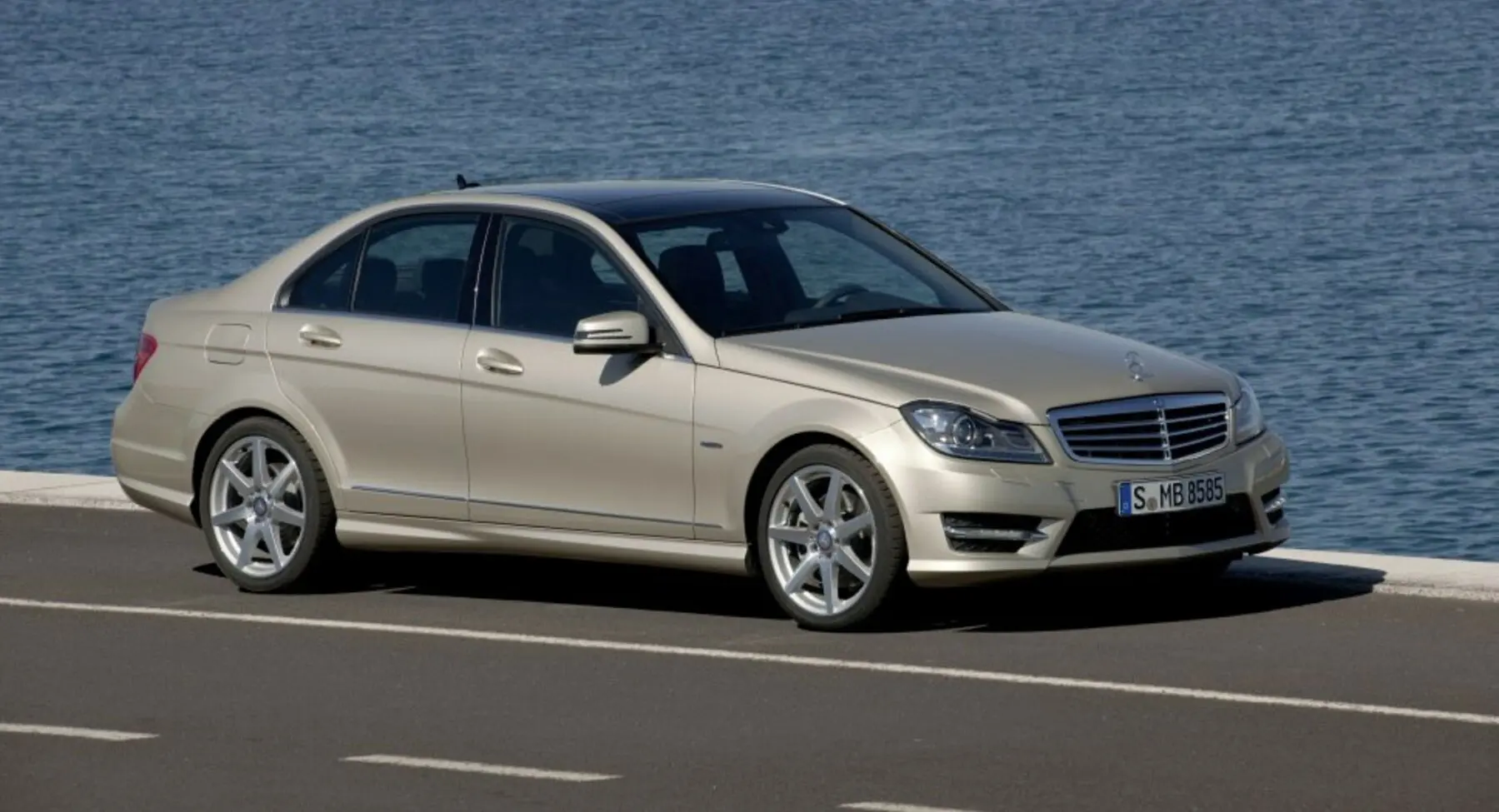 Mercedes-Benz  C 300 CDI BlueEFFICIENCY 4Matic Elegance 7G-Tronic 3