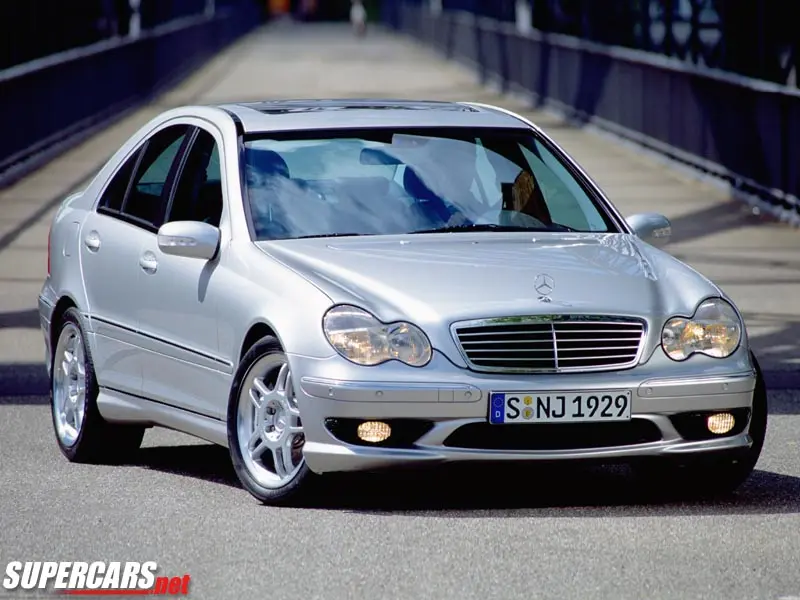 Mercedes-Benz  C 32 AMG 4