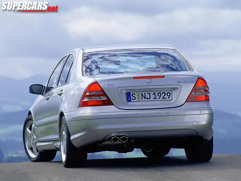 Mercedes-Benz  C 32 AMG 6