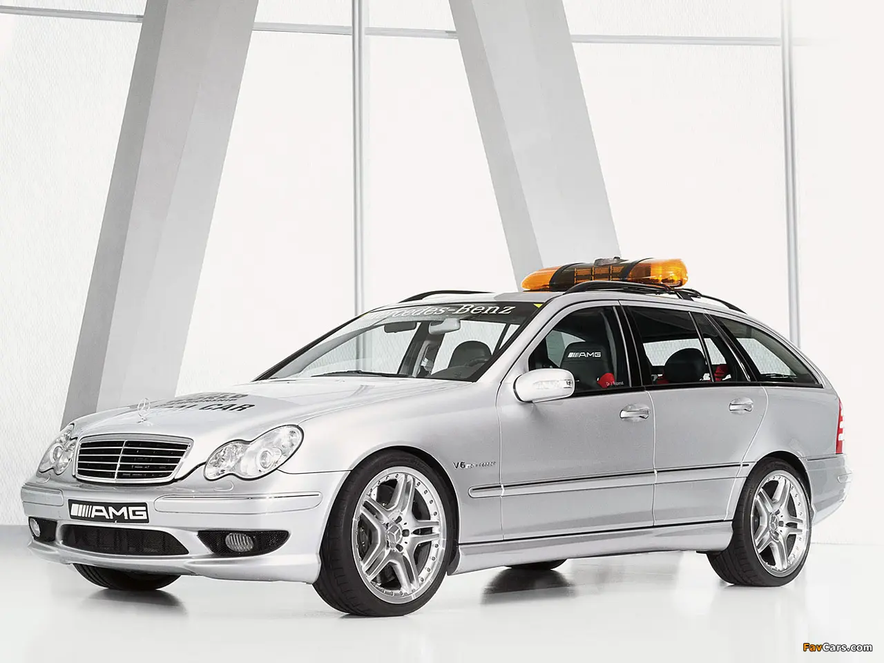 Mercedes-Benz  C 32 AMG 6