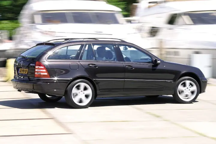Mercedes-Benz  C 320 4Matic Avantgarde 4