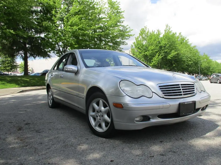 Mercedes-Benz  C 320 Classic 2