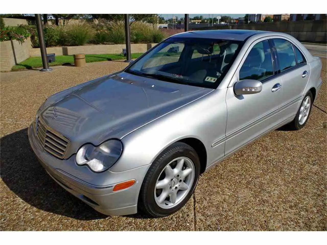 Mercedes-Benz  C 320 Classic 4