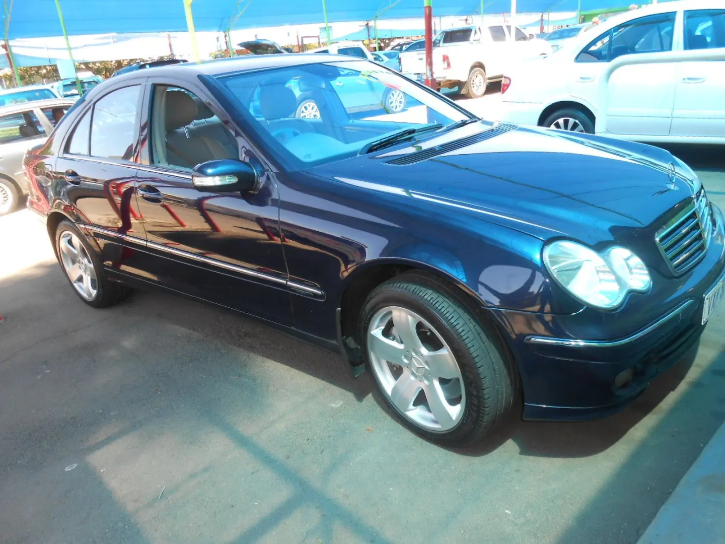 Mercedes-Benz  C 320 Elegance 4