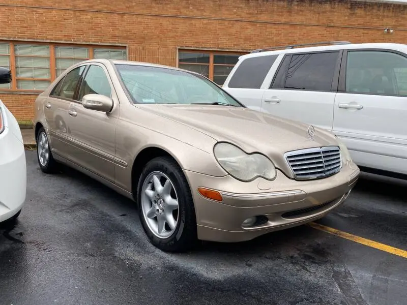 Mercedes-Benz  C 320 Elegance 1