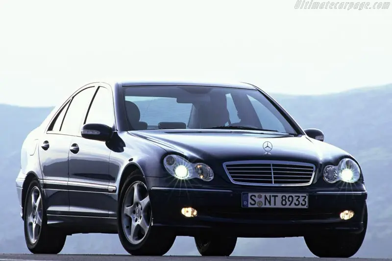 Mercedes-Benz  C 320 Elegance 2
