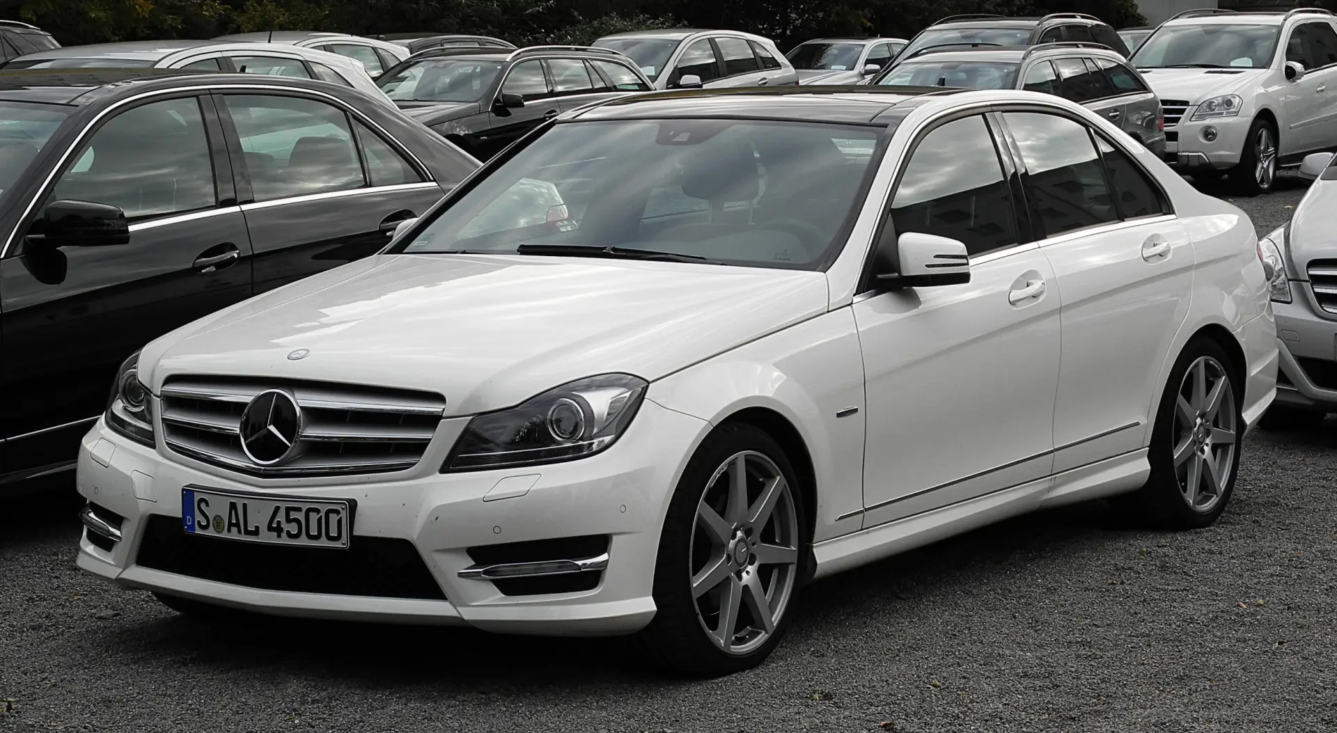 Mercedes-Benz  C 350 Avantgarde 2